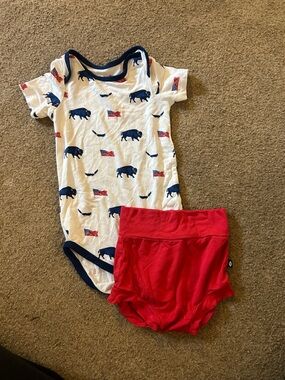 Kyte BABY White Onesie with Navy Buffalo Print and Red Bloomers
